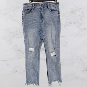 Wonderly Women's Size 31 Straight Leg Distressed Jeans